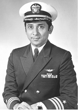 Alvarez, Everett